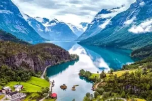 WYCIECZKA DO NIEZWYKŁEJ NORWEGII