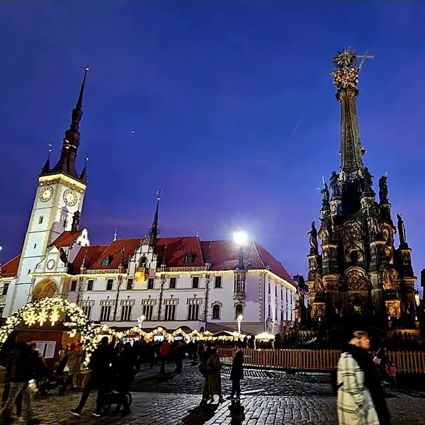 JARMARK BOŻONARODZENIOWY DO OŁOMUŃCA