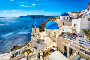 WYCIECZKA NA MALOWNICZĄ WYSPĘ WULKANICZNĄ SANTORINI