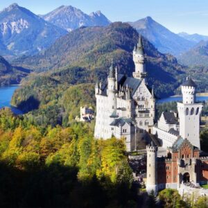 WYCIECZKĘ NA BAWARIĘ – MONACHIUM, SALZBURG, GARMISCH-PARTENKIRCHEN i BAWARSKIE ZAMKI