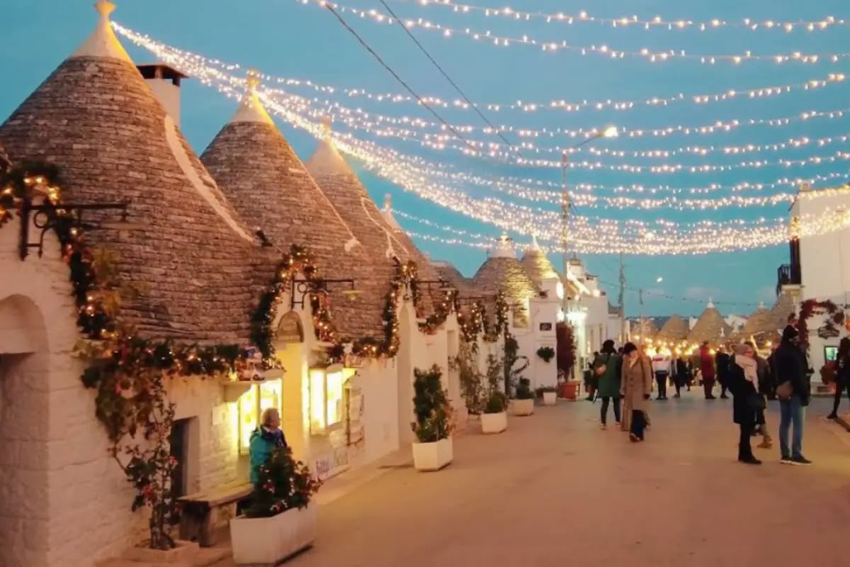 Jarmark Bożonarodzeniowy Apulia – świąteczne domki trulli w Alberobello